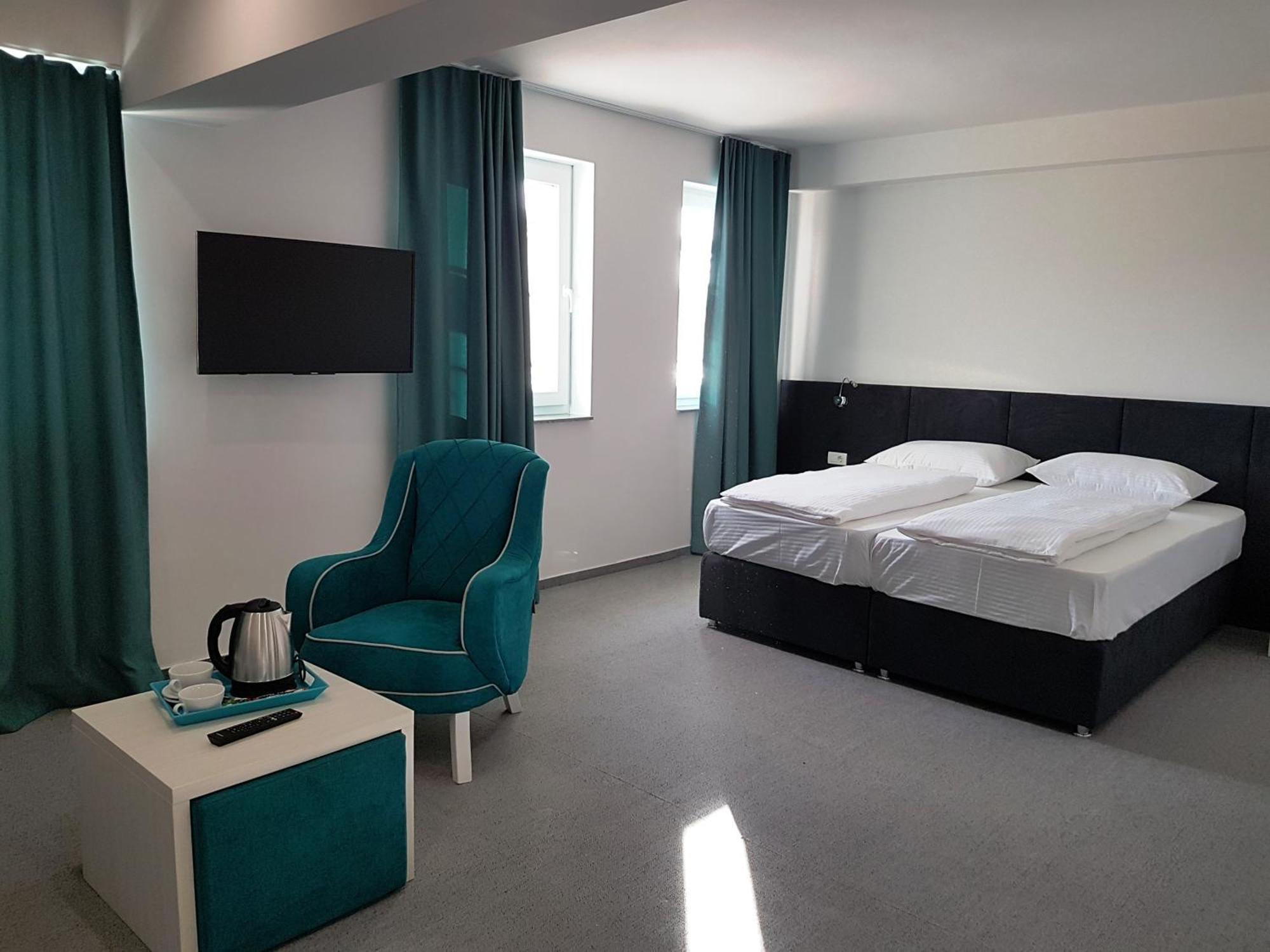 Hotel Sax Gracanica Extérieur photo