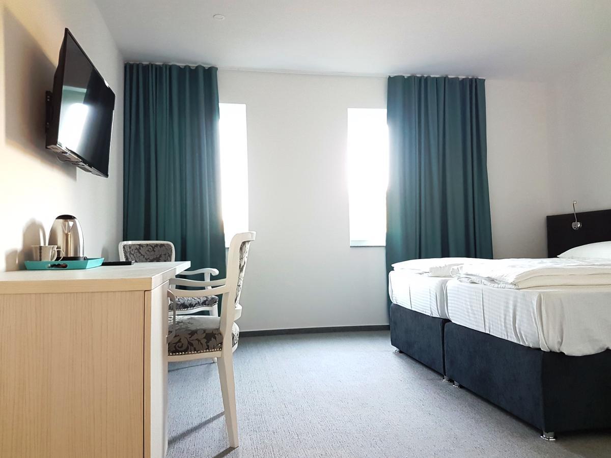 Hotel Sax Gracanica Extérieur photo